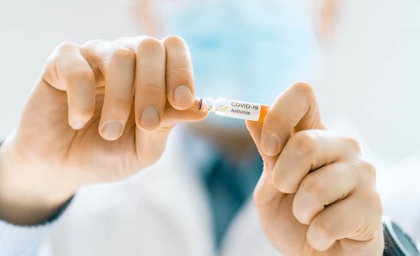 Come prevenire le infezioni urinarie con un'adeguata idratazione?